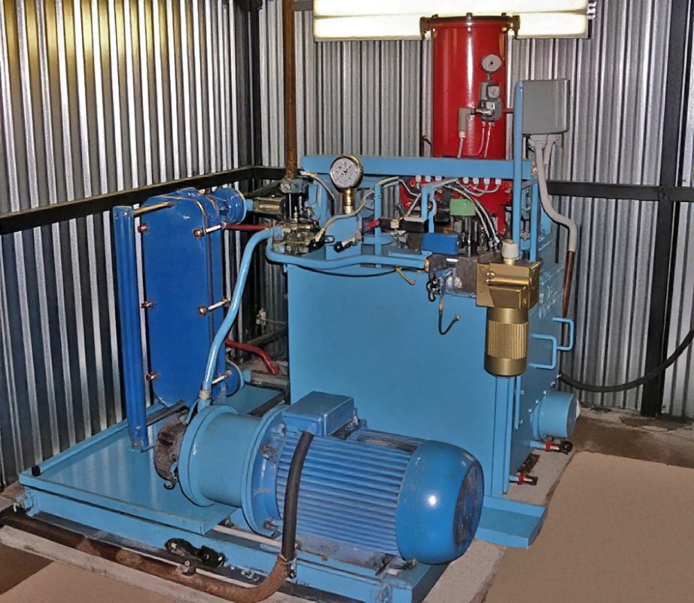 Стенд для гидравлических испытаний баллонов на циклическую долговечность